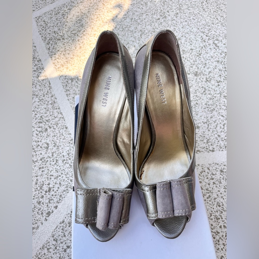 Nine West Women's Gray Peep Toe Heels